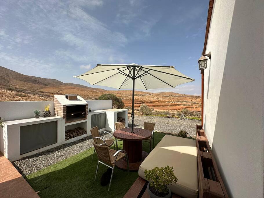 Private Villa With Pool In The Mountains Pájara Exterior foto