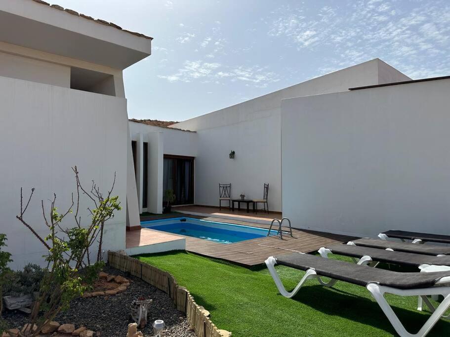 Private Villa With Pool In The Mountains Pájara Exterior foto
