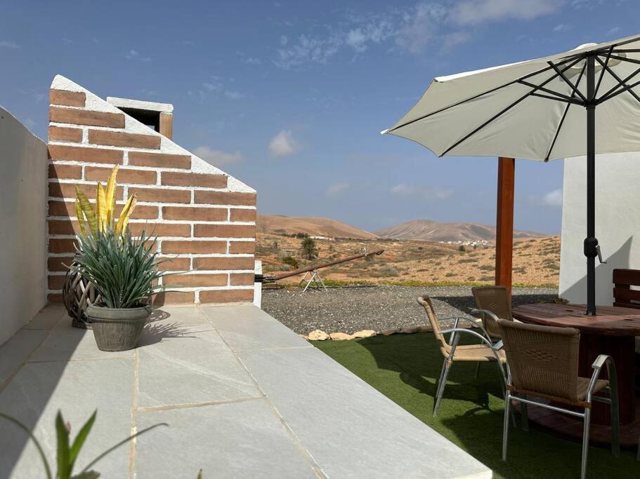 Private Villa With Pool In The Mountains Pájara Exterior foto
